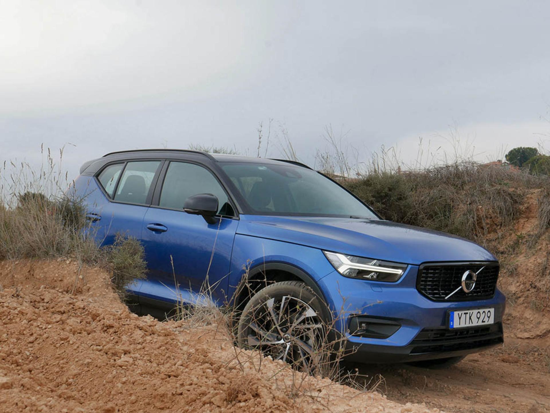 2019-Volvo-XC40-Review-Hunting-25