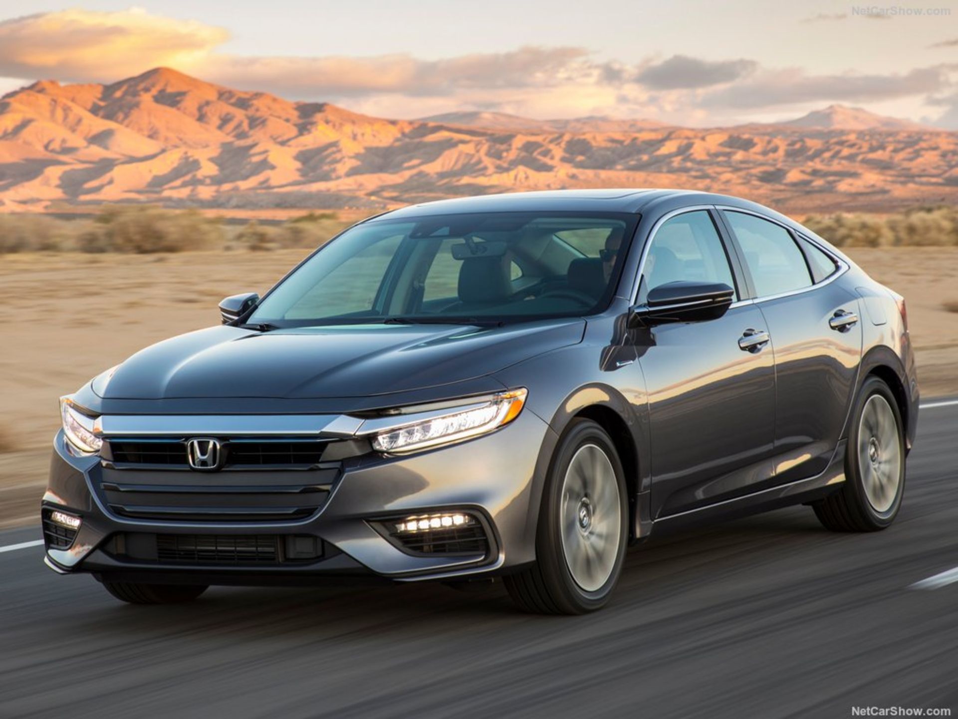 Honda-Insight-2019-1024-04