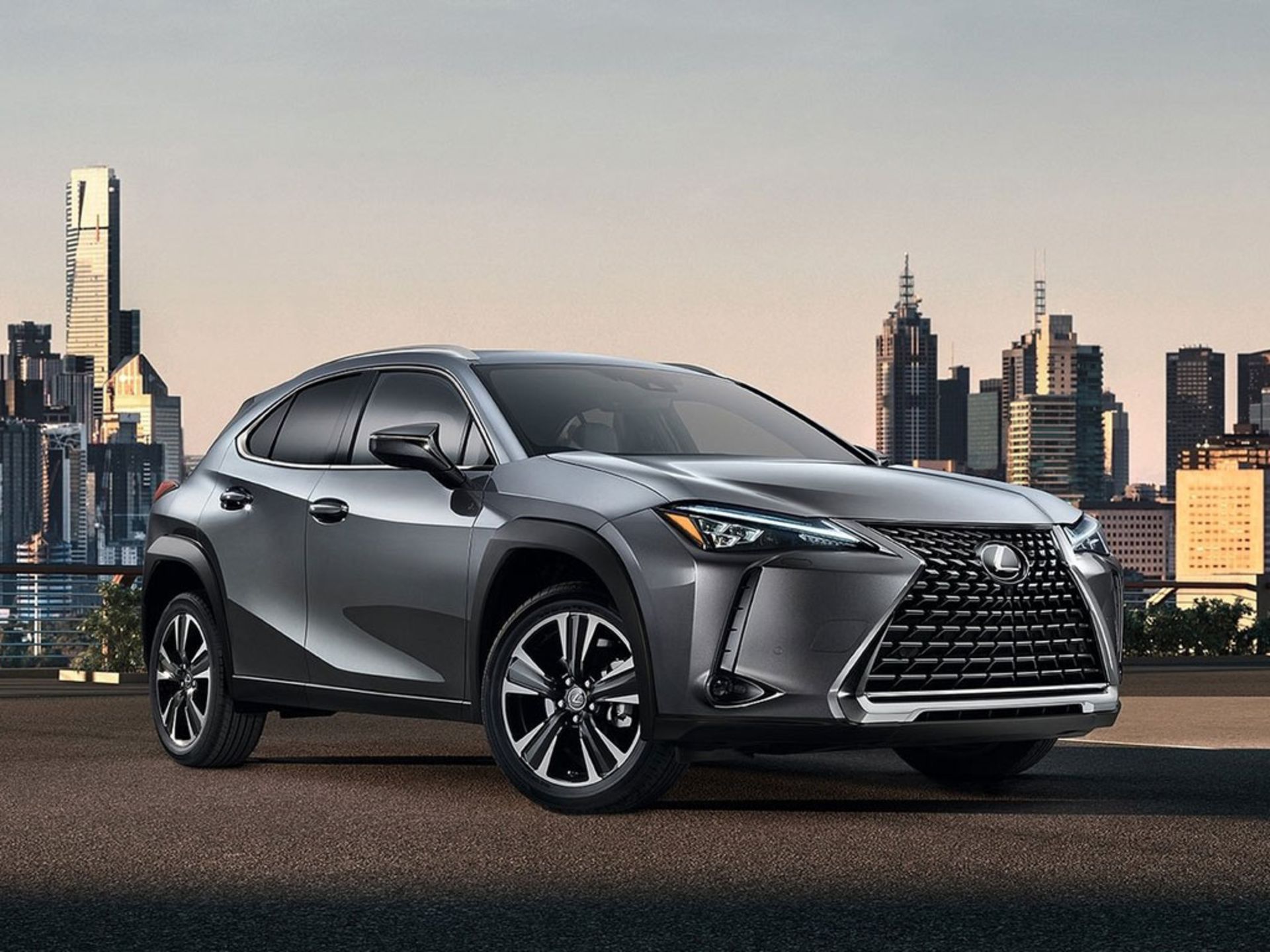 Lexus-UX-2019-1600-02