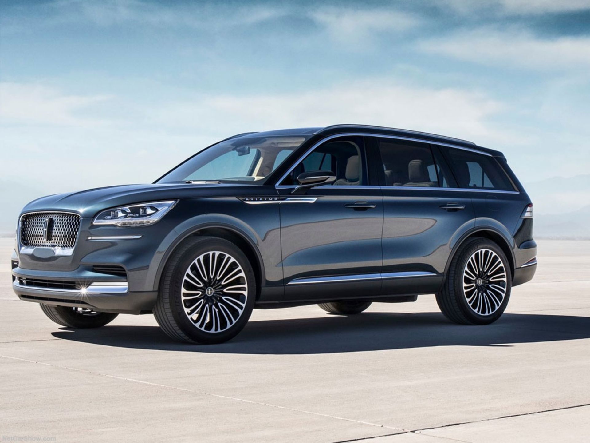 Lincoln-Aviator-7