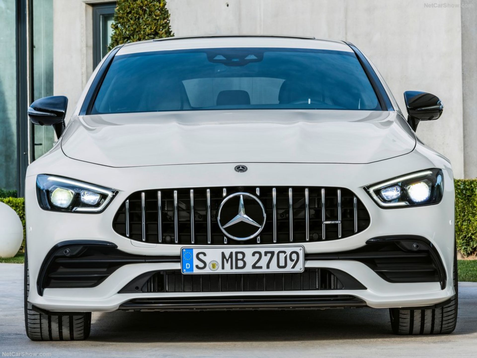 Mercedes-Benz-AMG_GT53_4-Door-2019-1024-0e