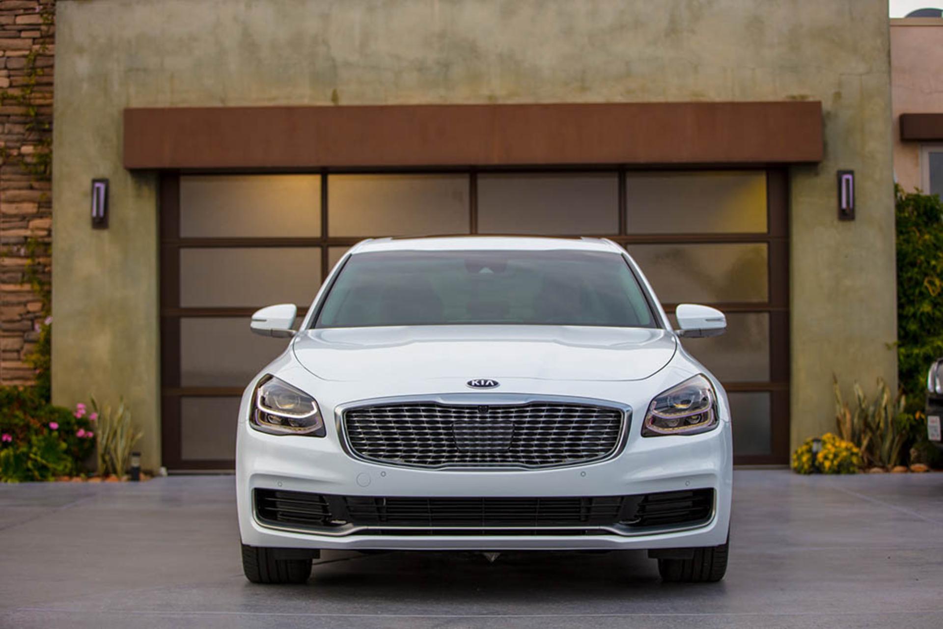 kia-k900-all-new-ny-livepics-23