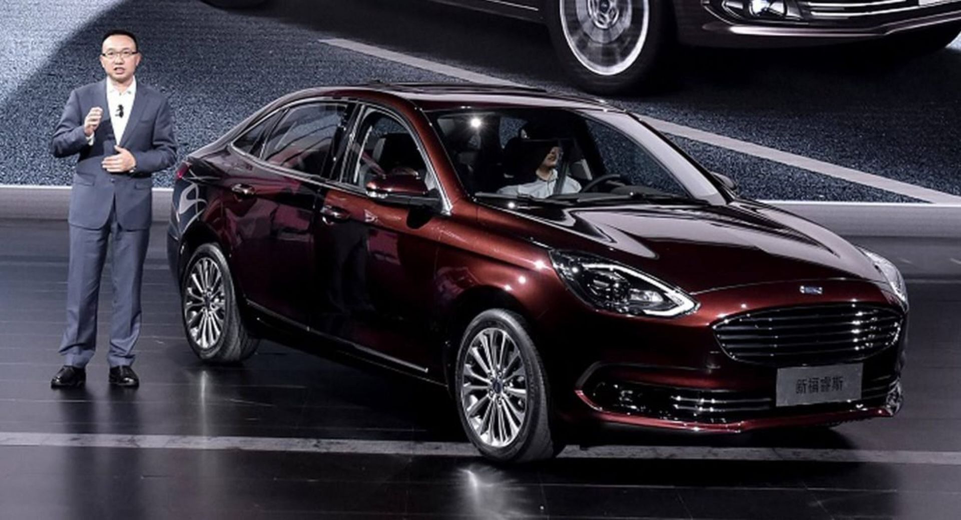 Ford-Escort-2019