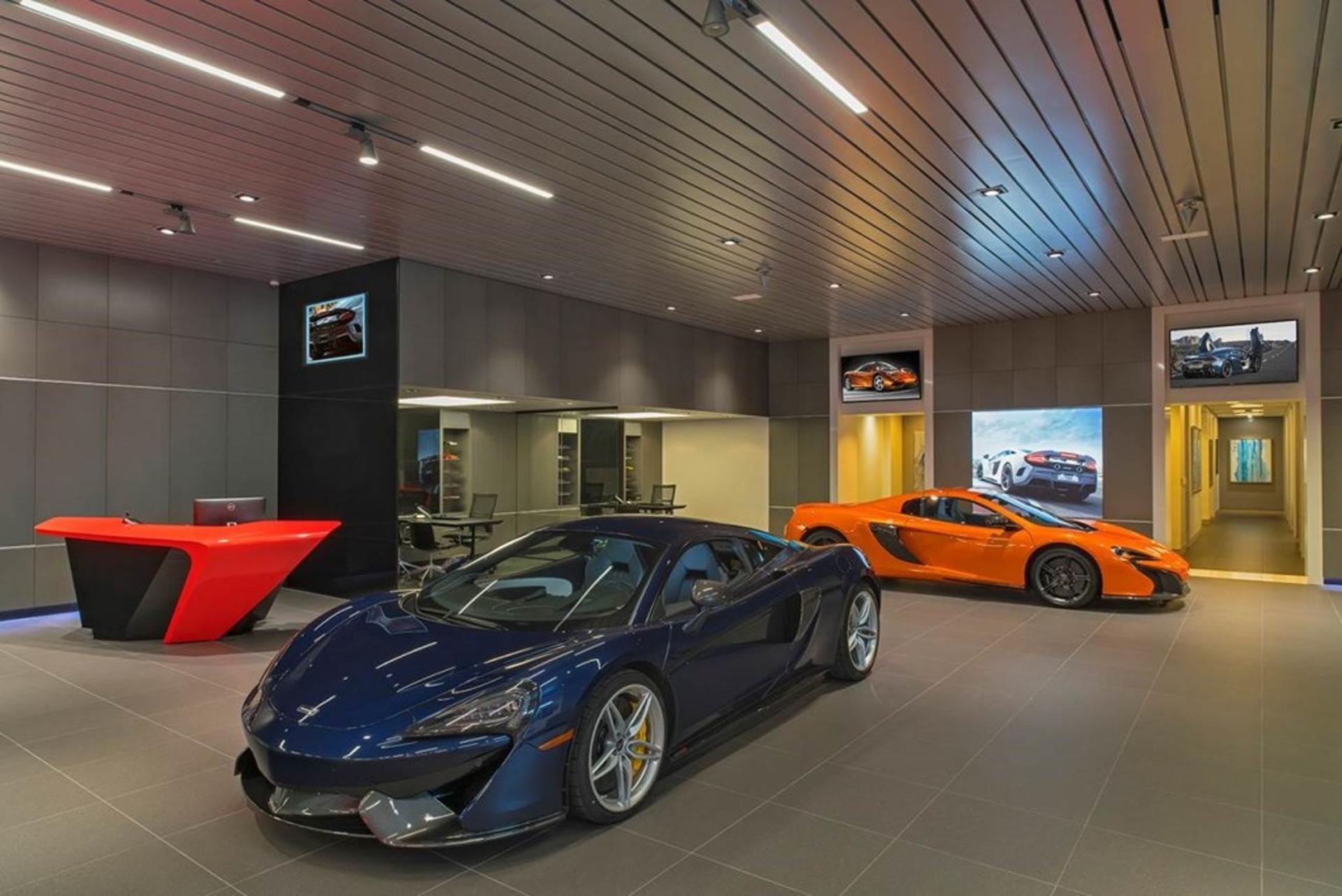 McLaren Showroom