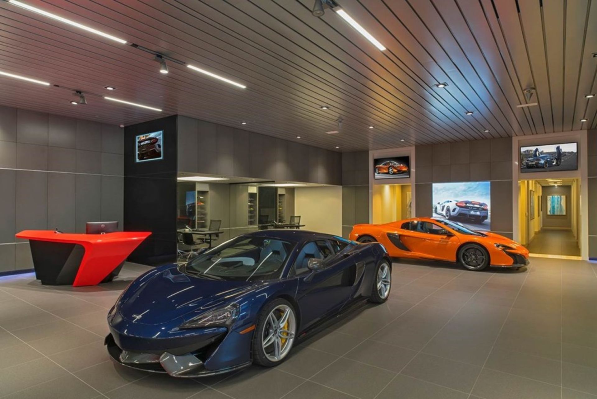McLaren Showroom