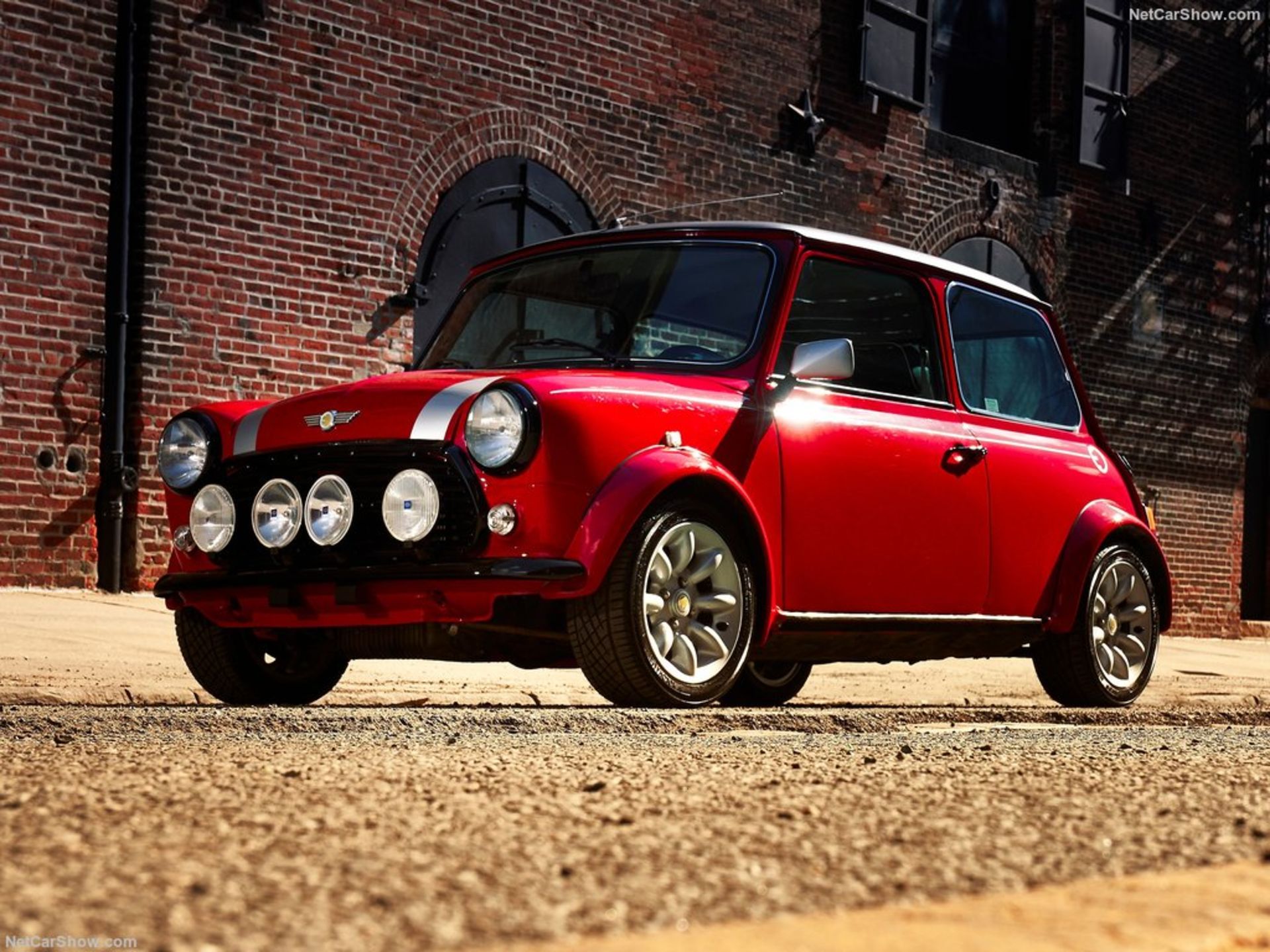 Mini-Electric_Concept-2018-1024-02