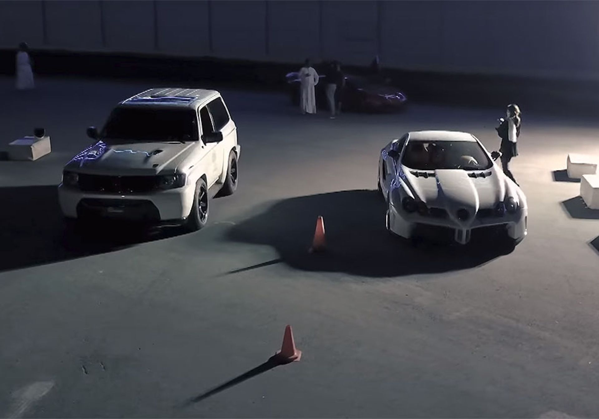 Nissan Patrol vs Mercedes SLR