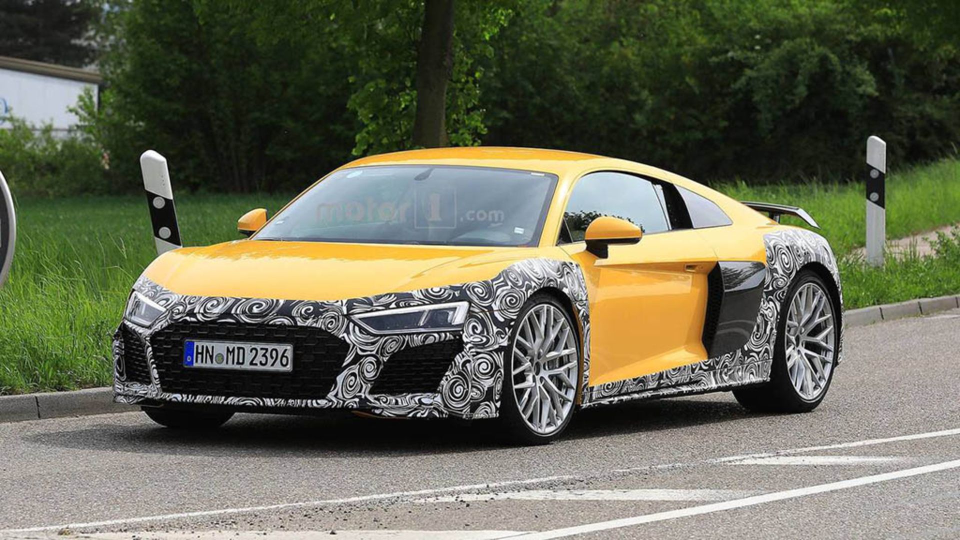 audi-r8-refresh-spy-photos