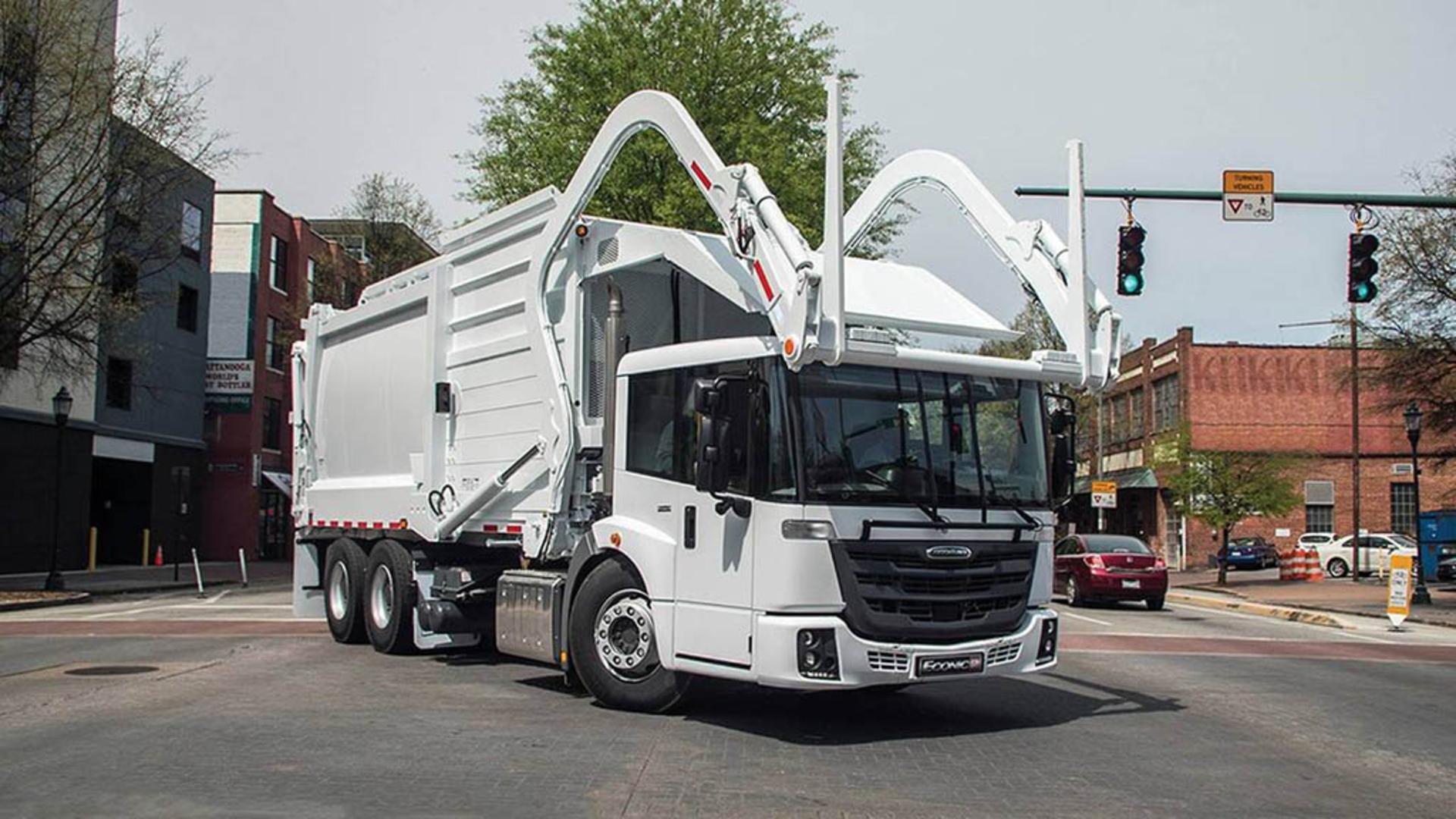 freightliner-econic-sd