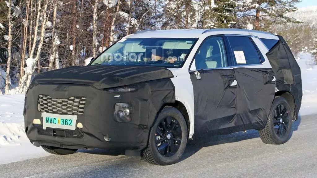 hyundai-three-row-suv-spy-photo