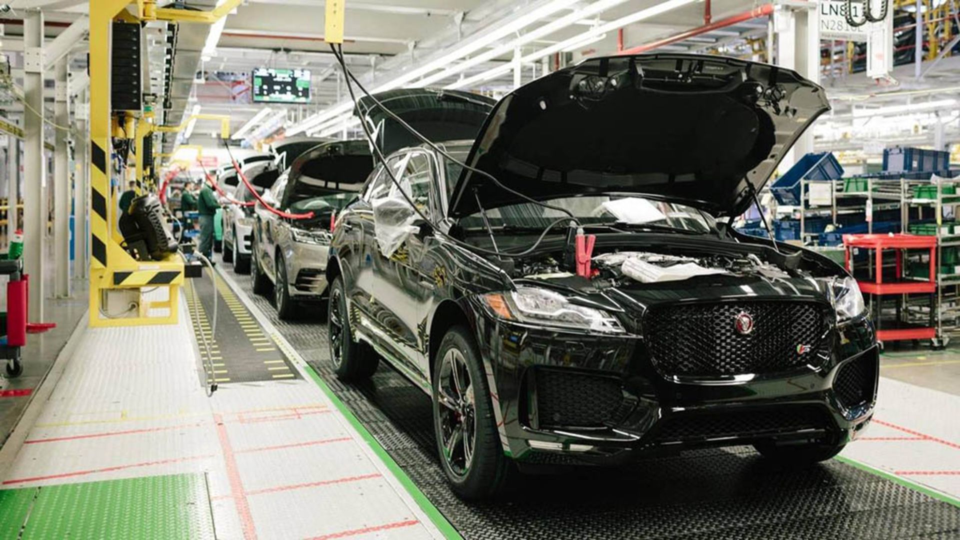 jose-mourinho-visits-f-pace-factory