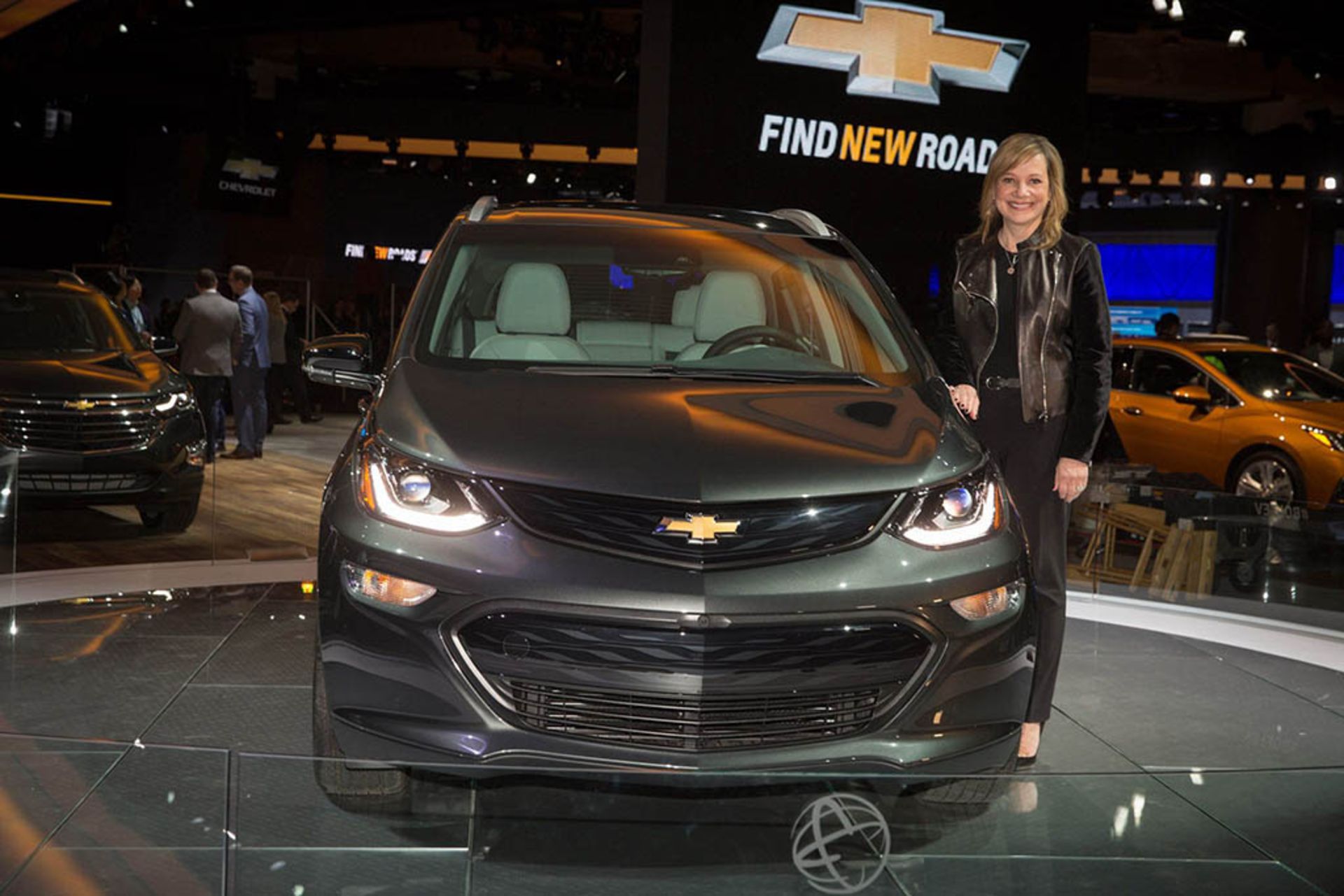 mary-barra-02