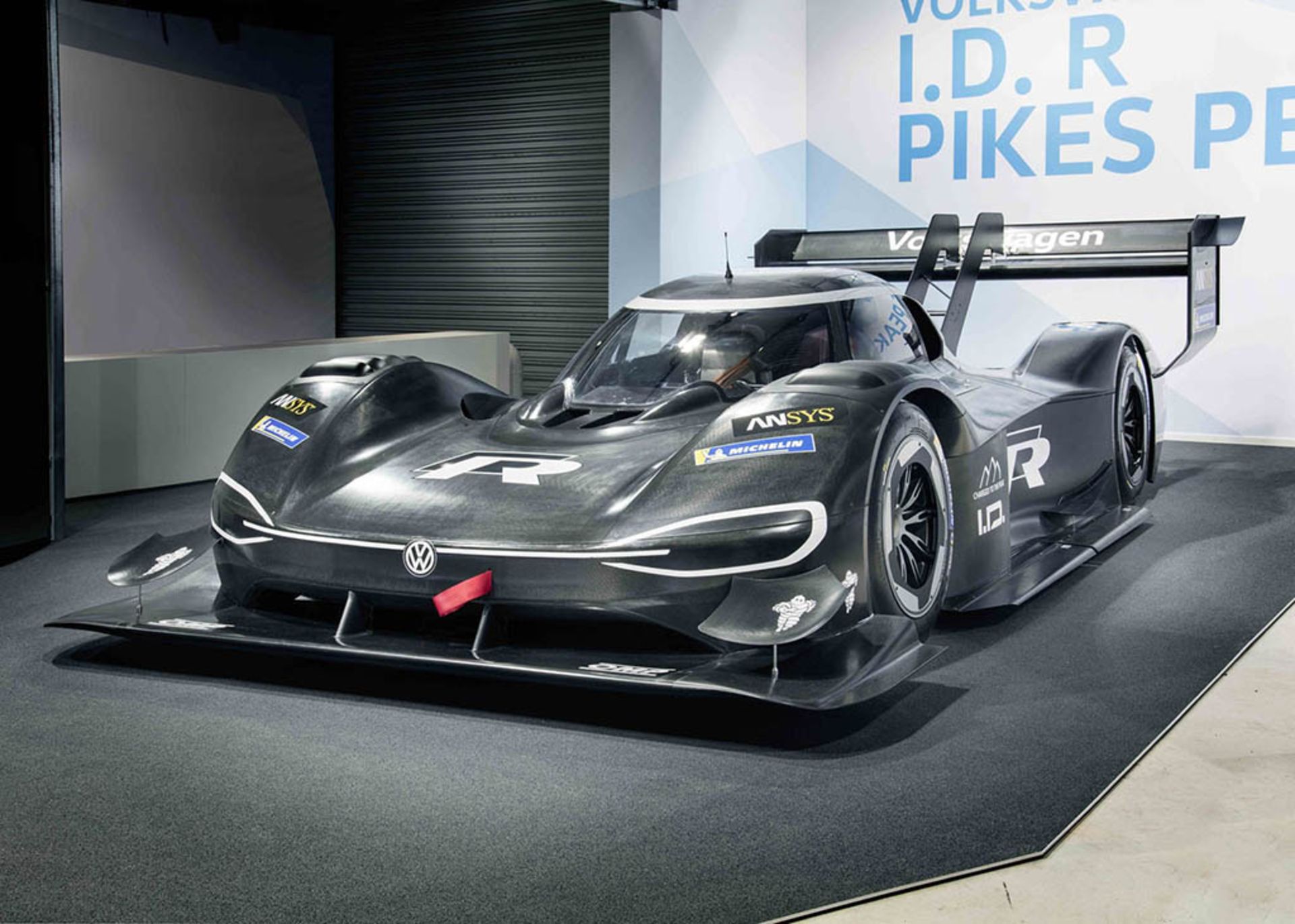 vw-id-r-pikes-peak-01