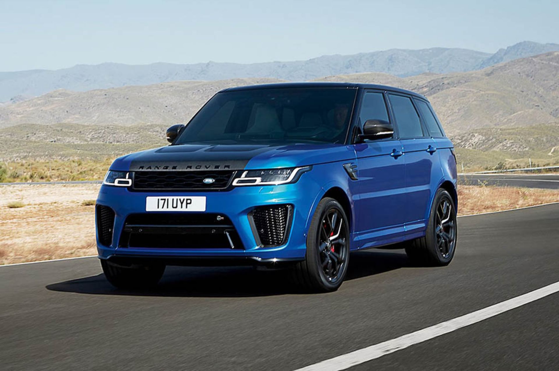 2 - 2018-Range-Rover-Sport-SVR-front-three-quarter