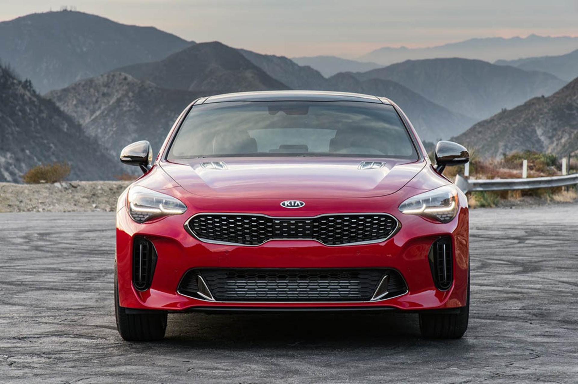 2018-Kia-Stinger-GT-front-01