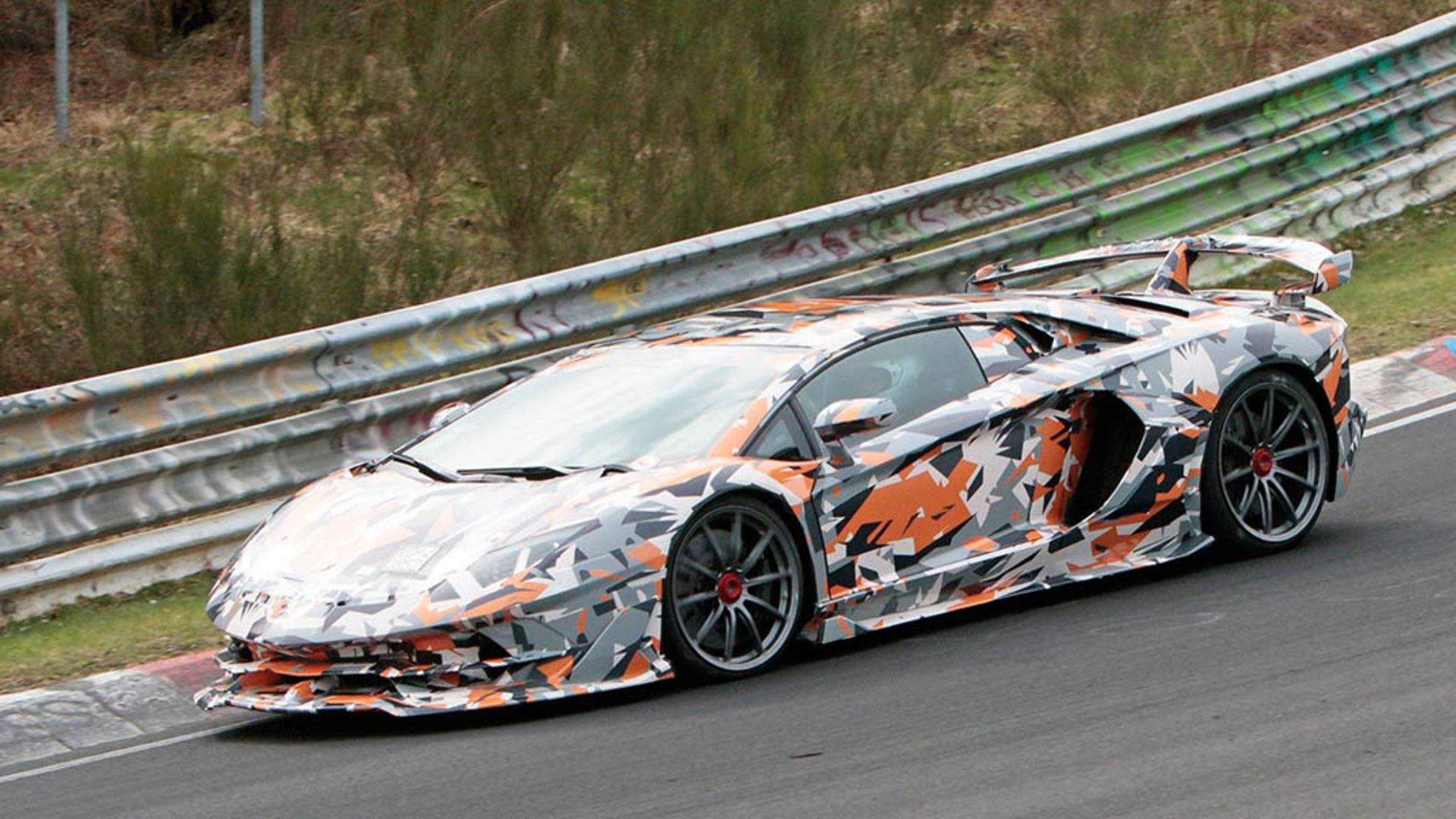 2019-lamborghini-aventador-sv-jota-spy-2