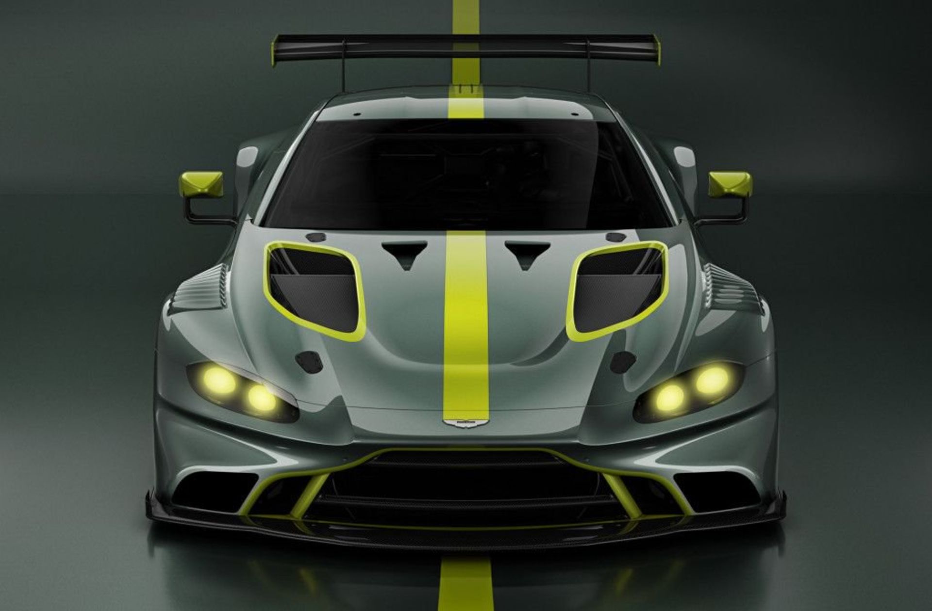 Aston-Martin-Vantage-GT3-2019-