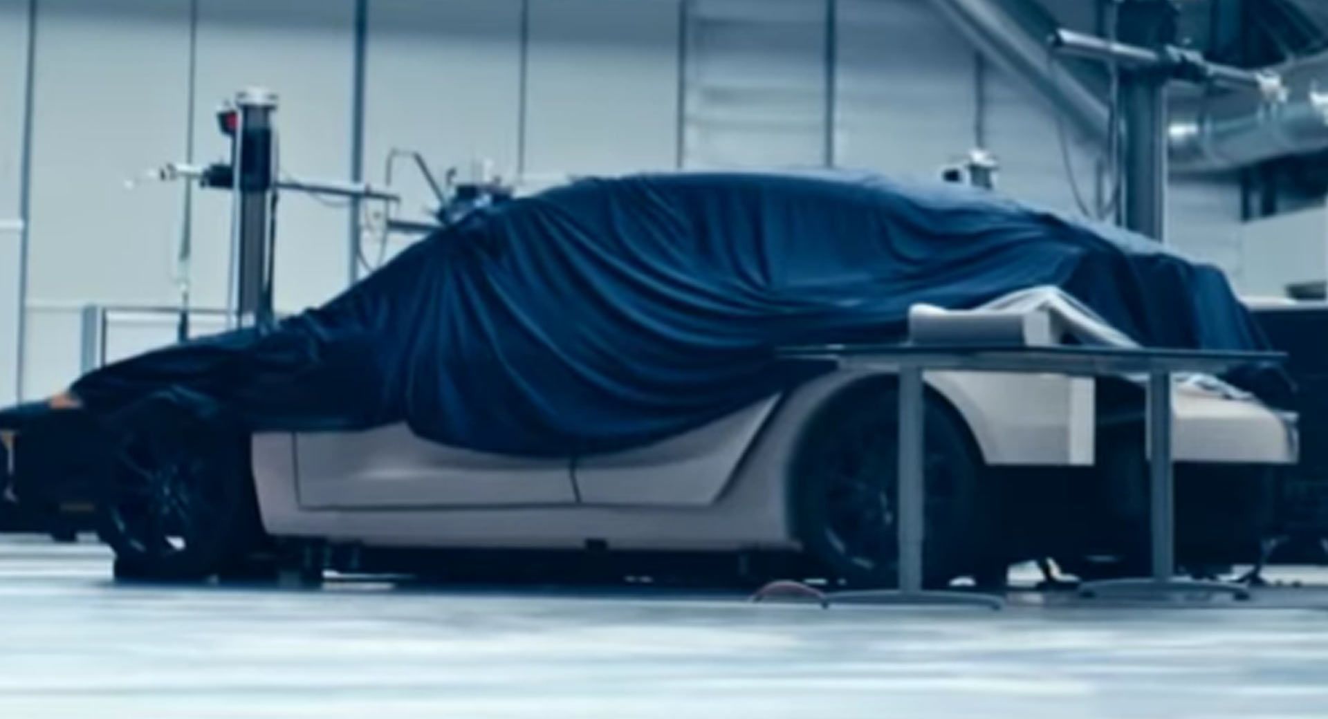 Tesla-Teaser