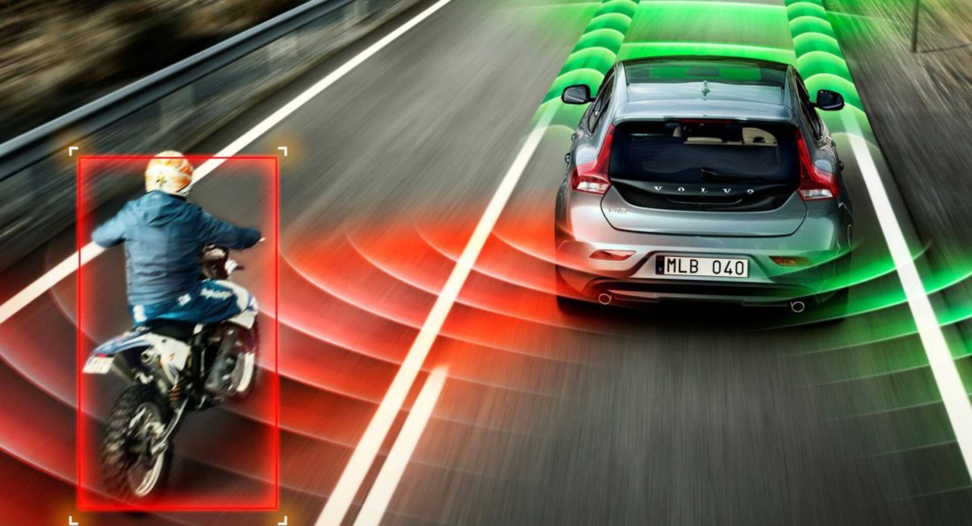 Volvo-Lane-Change-Alert