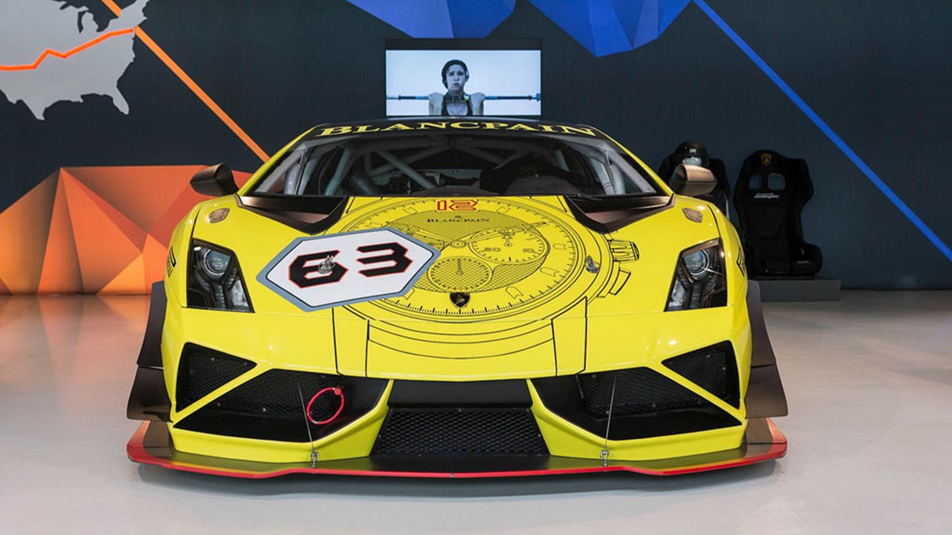 la-walk-of-fame-del-museo-lamborghini3