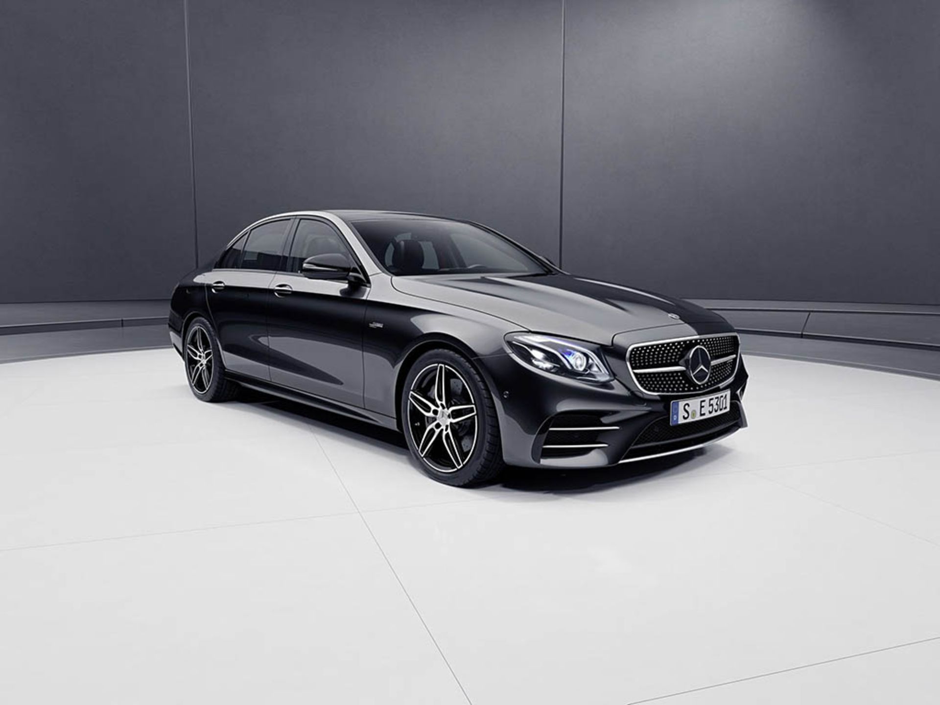 mercedes-amg-e53-sedan-usa-1