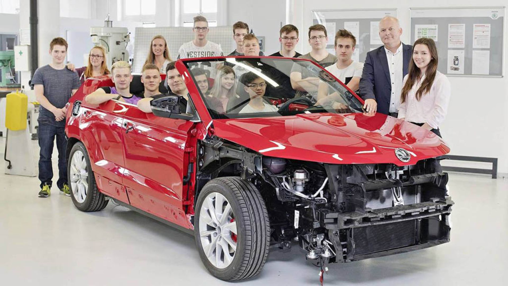skoda-karoq-cabriolet-concept-teaser
