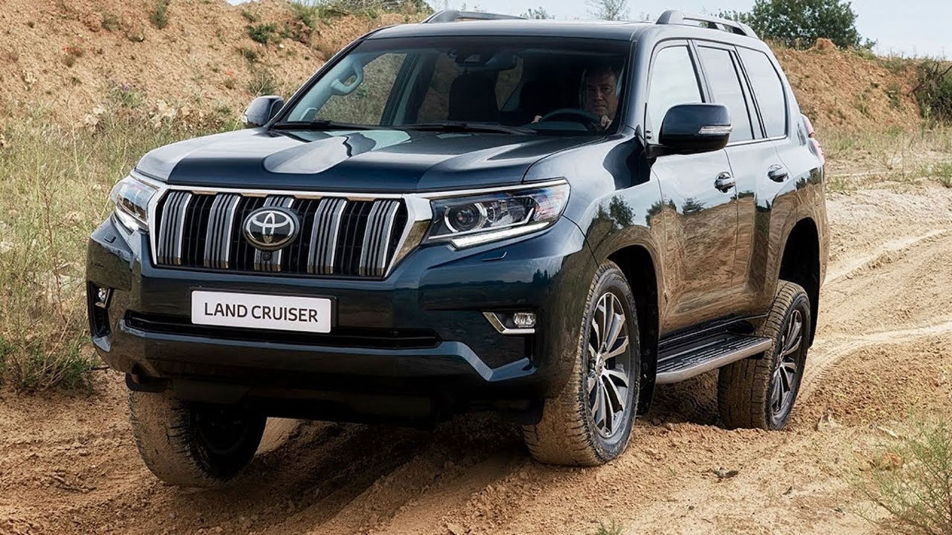 2018-toyota-land-cruiser-prado-vxl