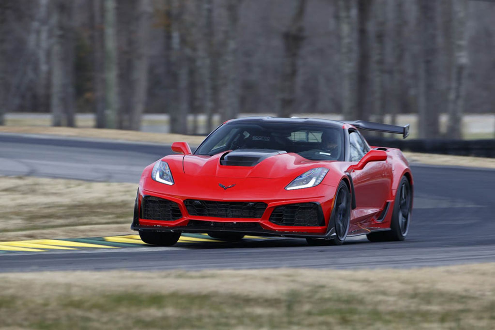 2019-corvette-zr1-5