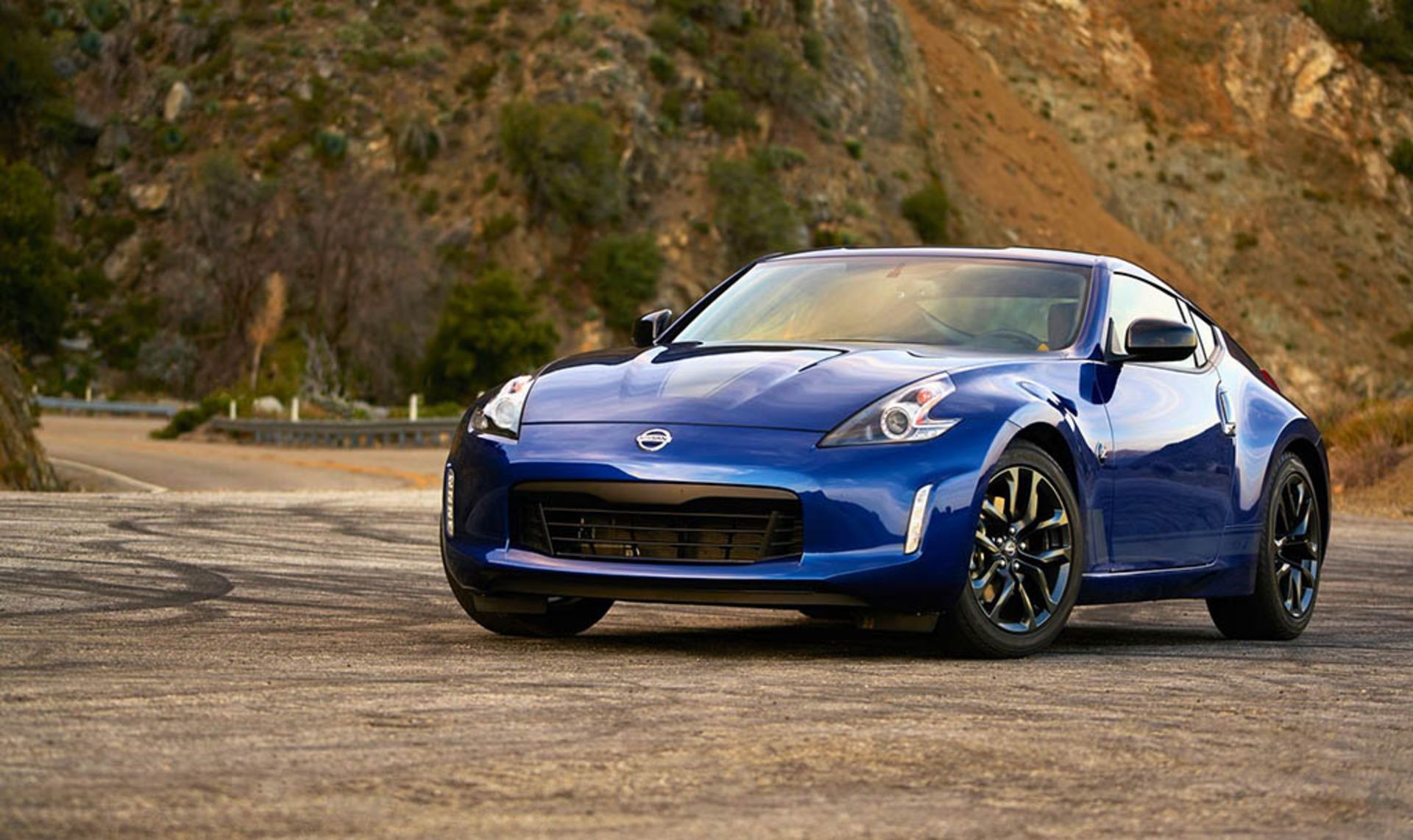 2019-nissan-370z-22