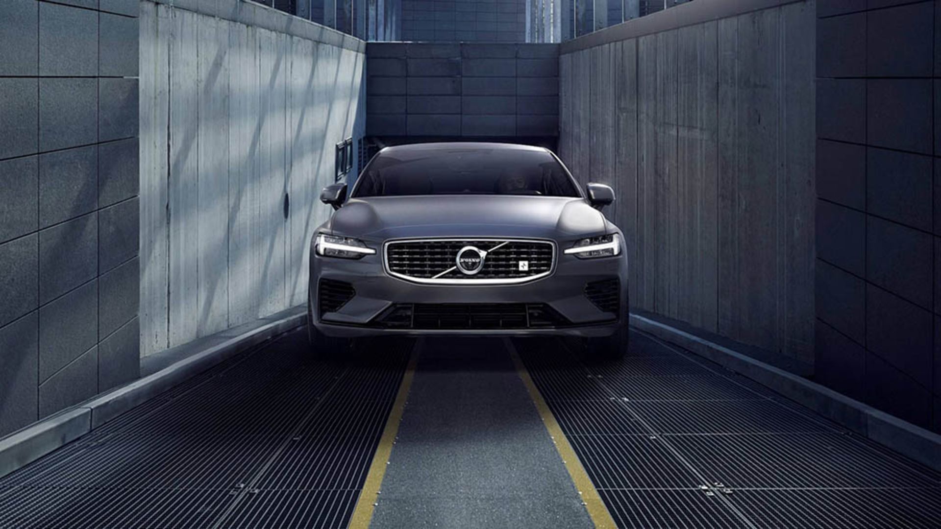 2019-volvo-s60 06