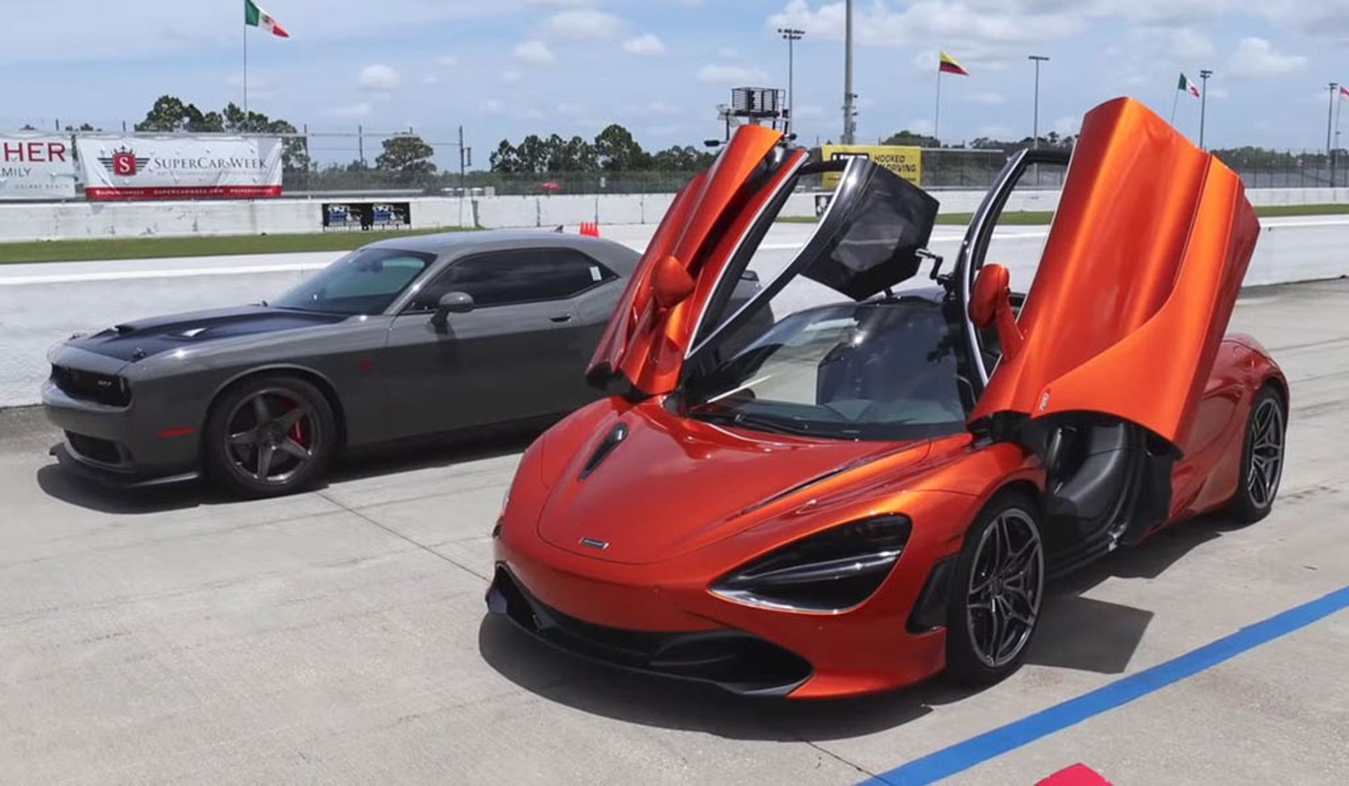 Dodge Challenger Hellcat vs stock McLaren 720S