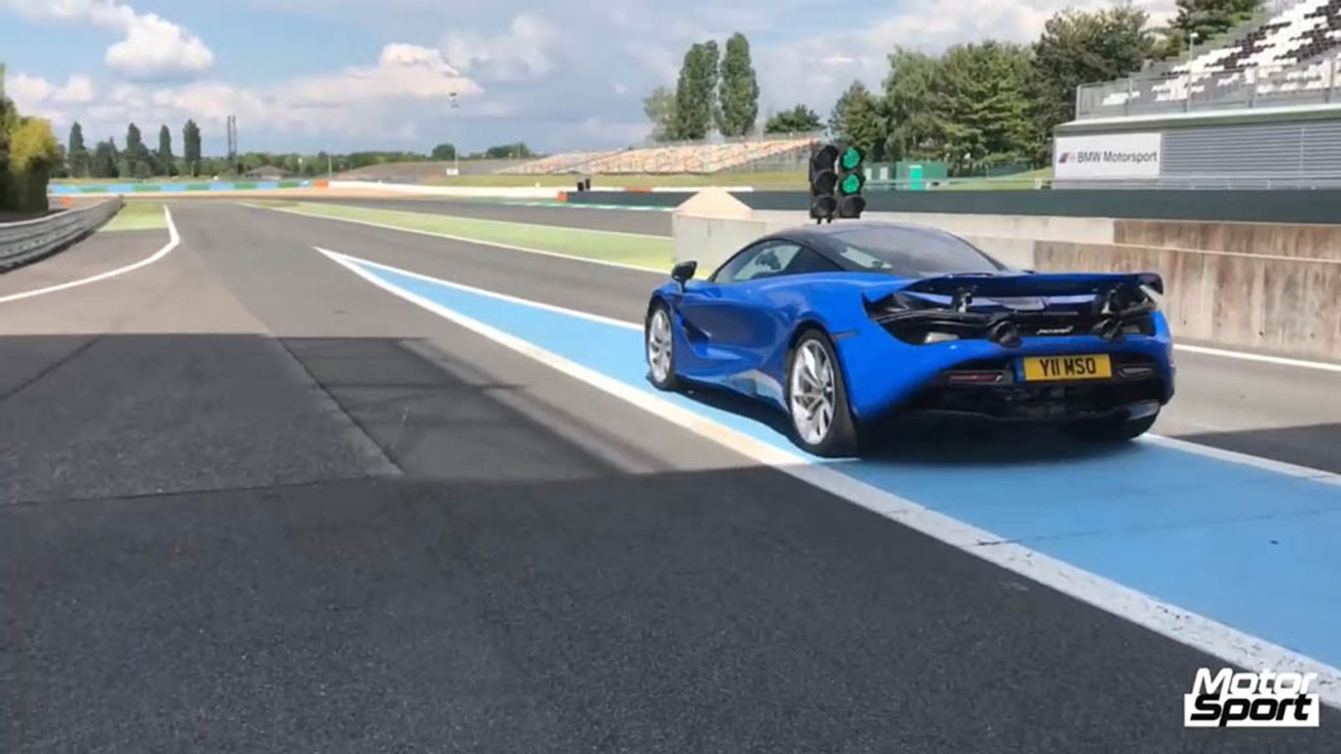 McLaren 720S 02