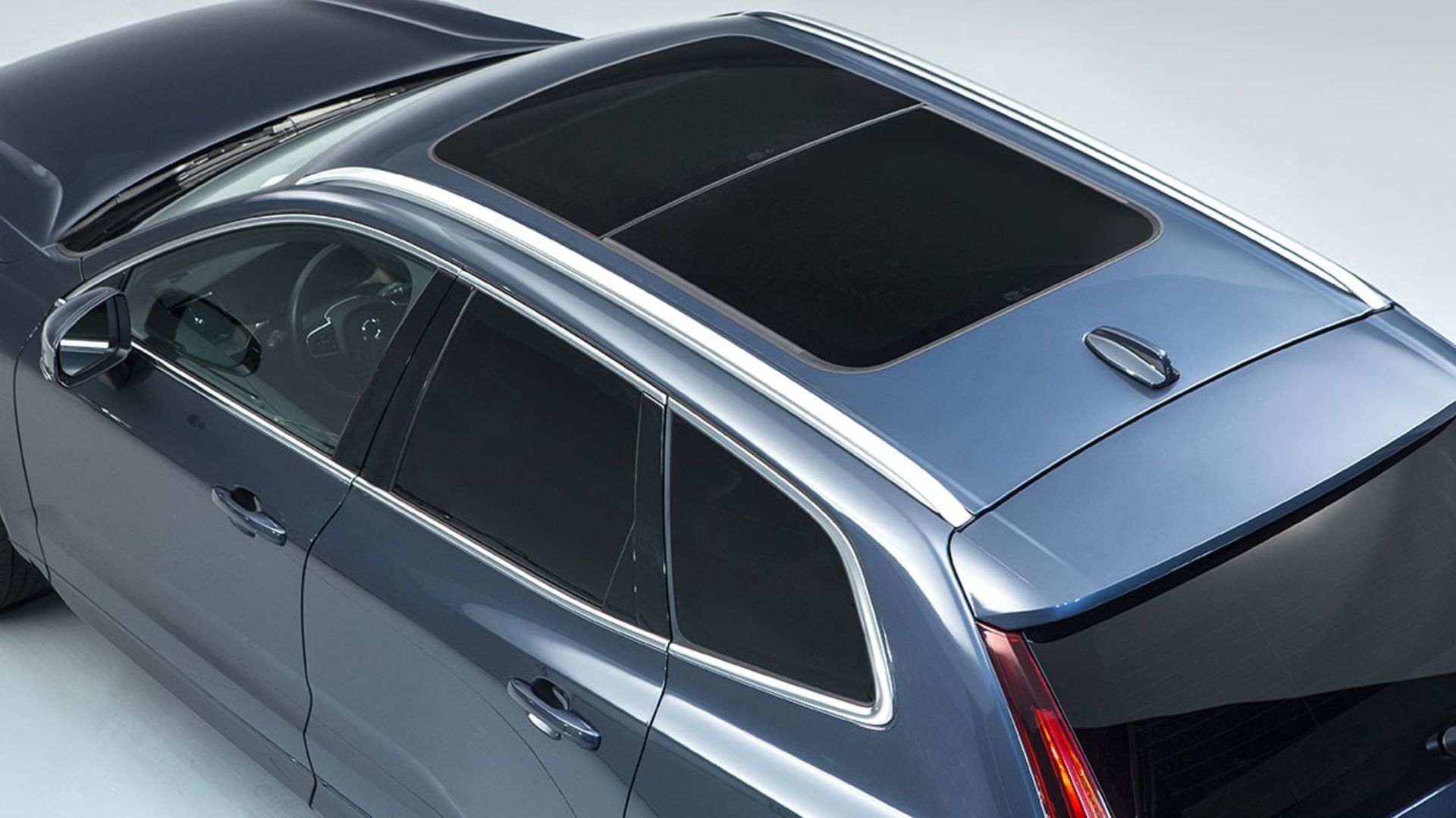 CR-Cars-InlineHero-Sunroofs-Volvo-XC60-8-2018