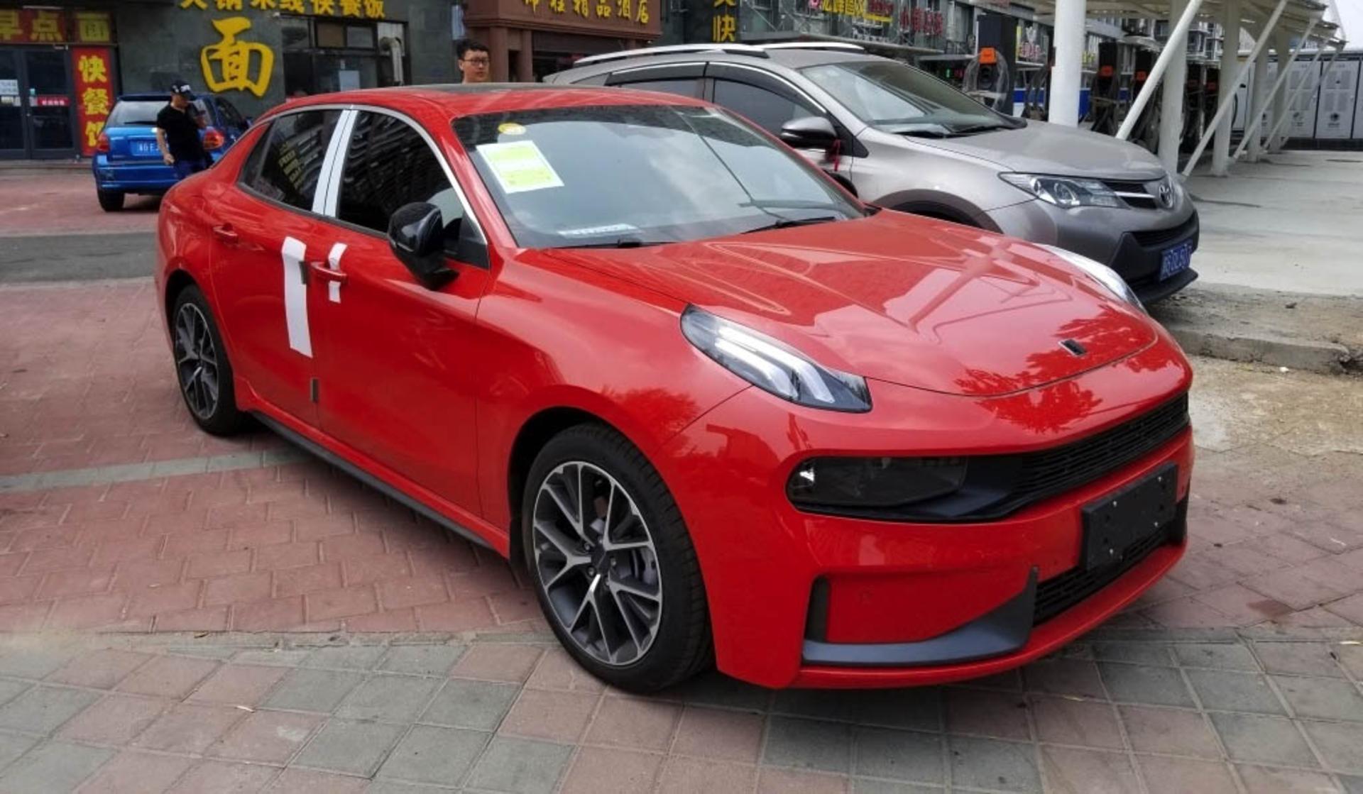 Lynk-Co-03-sedan-spy-shots-01
