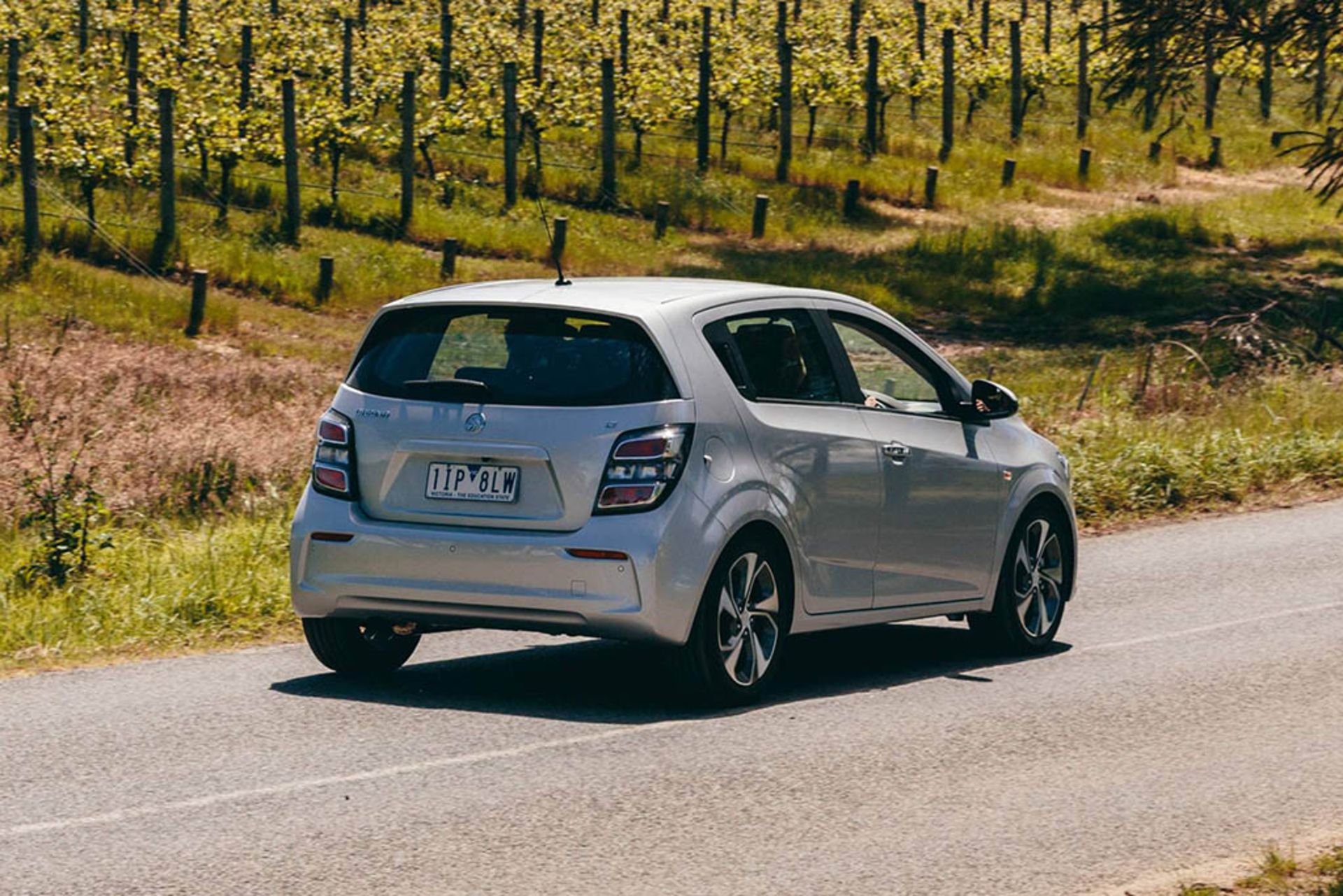 holden-barina-3