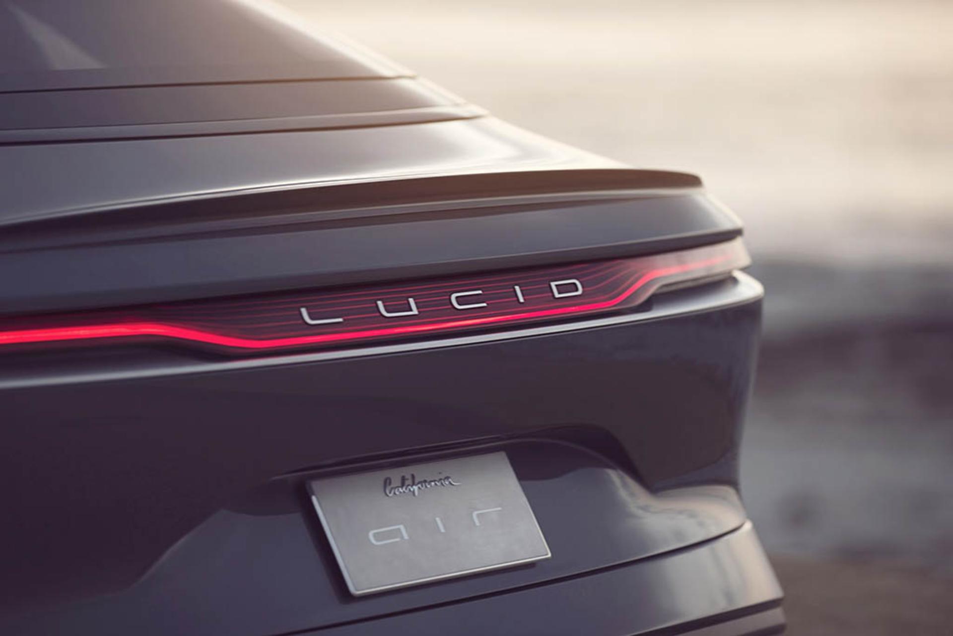 lucid-air-8
