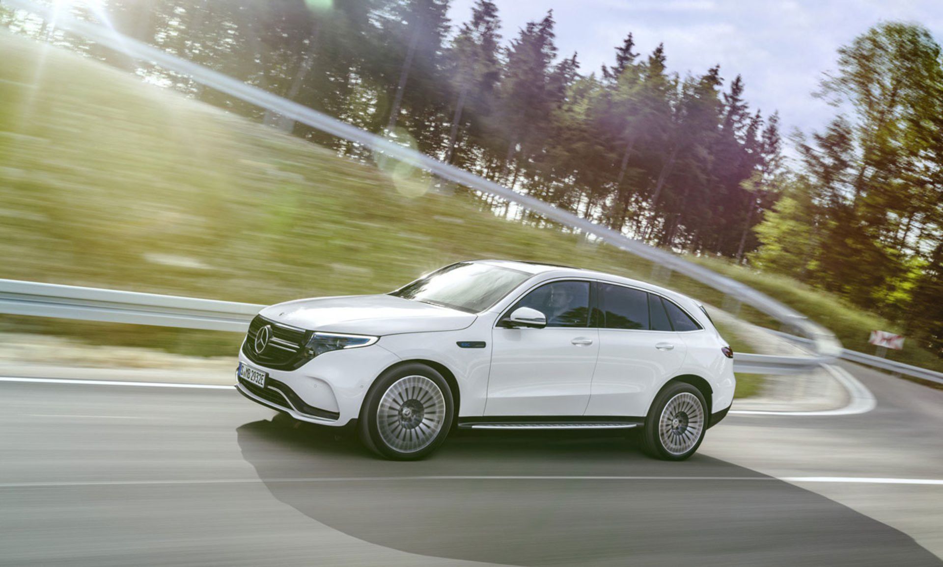 mercedes-eqc-50