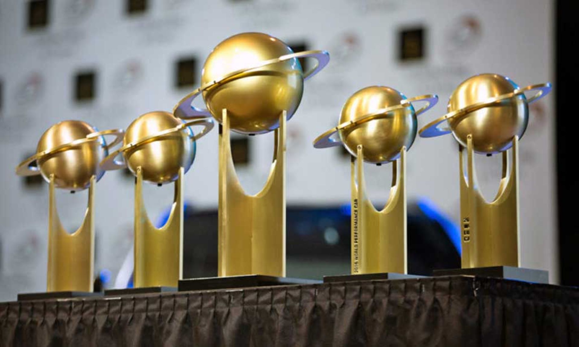 world-car-trophies