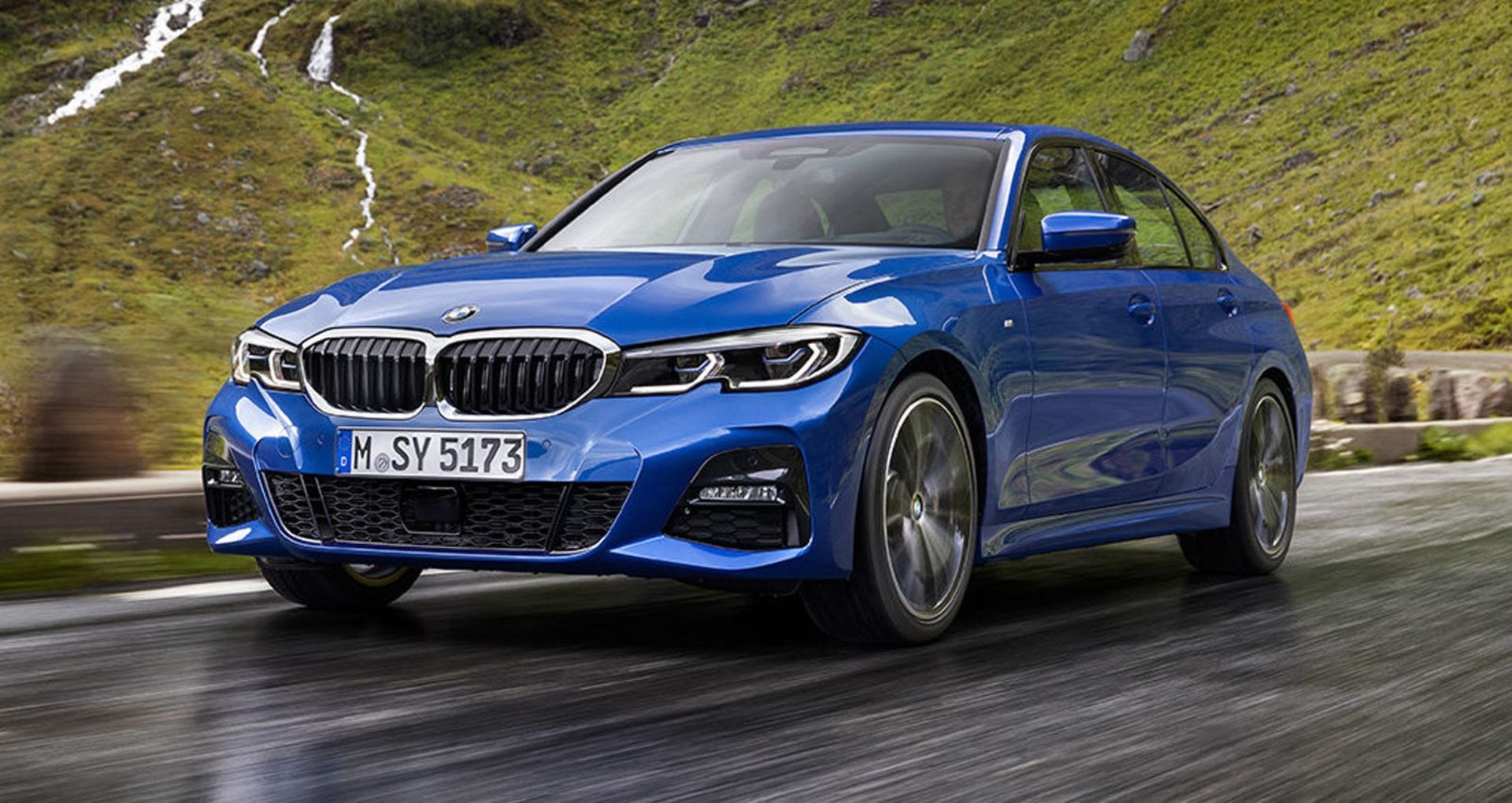 2019-BMW-3-Series-front-three-quarter-left
