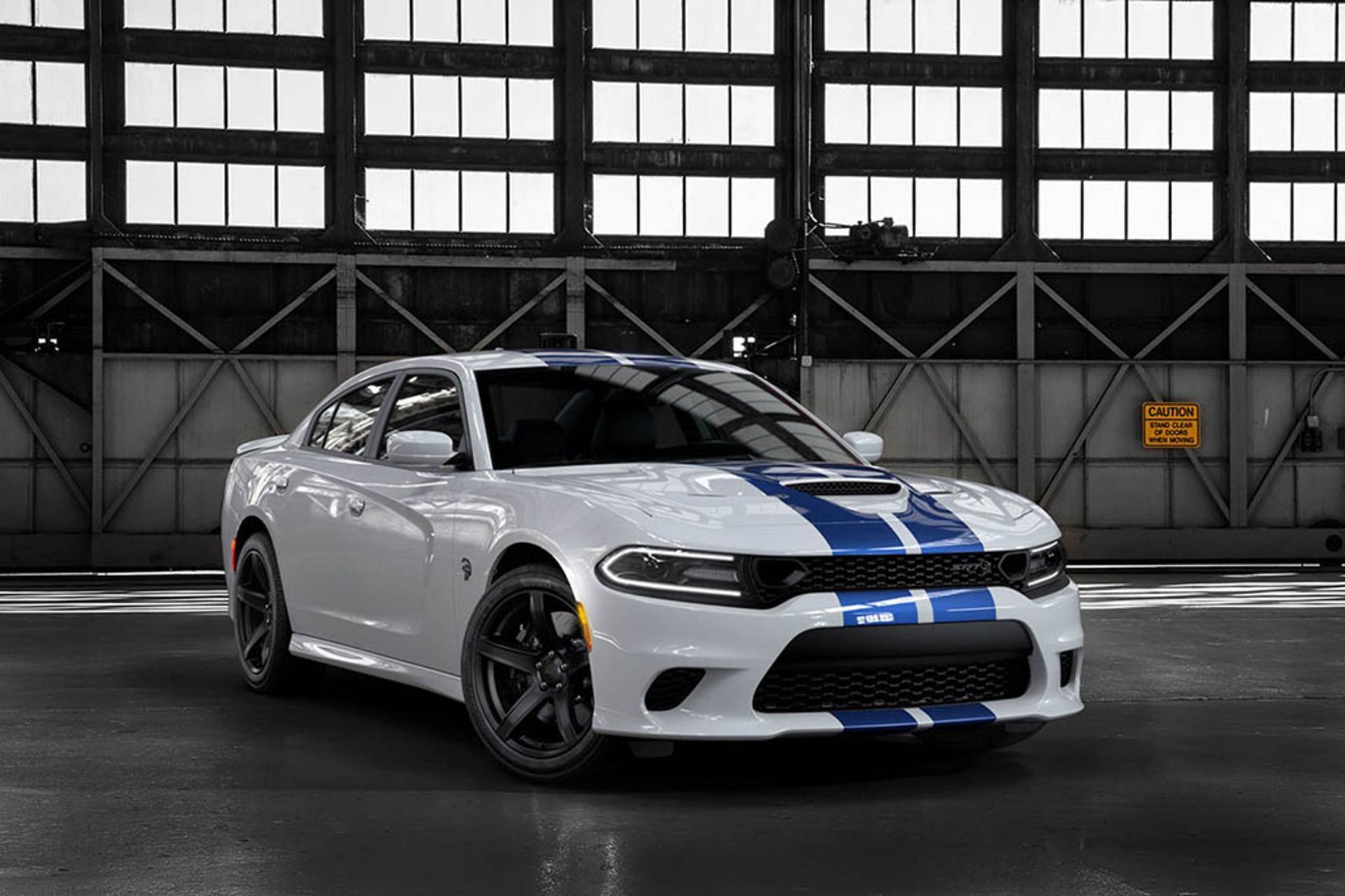 2019-dodge-charger-srt-hellcat-stripes-01