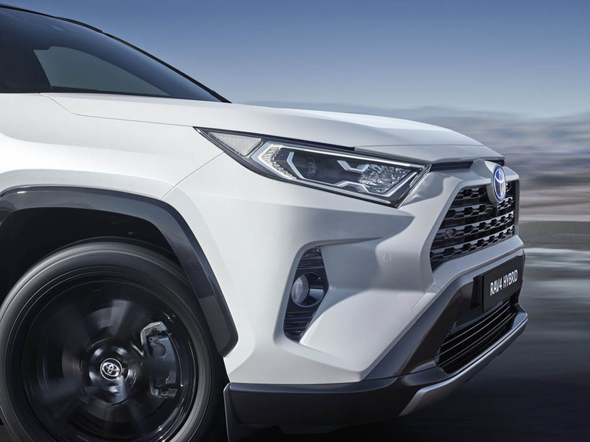 2019-toyota-rav4-hybrid-15