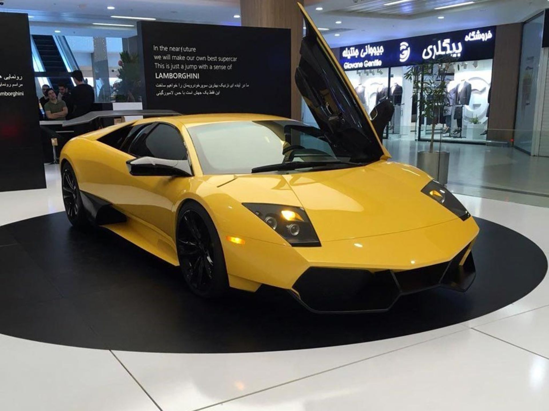 Iranian-Lamborghini-6