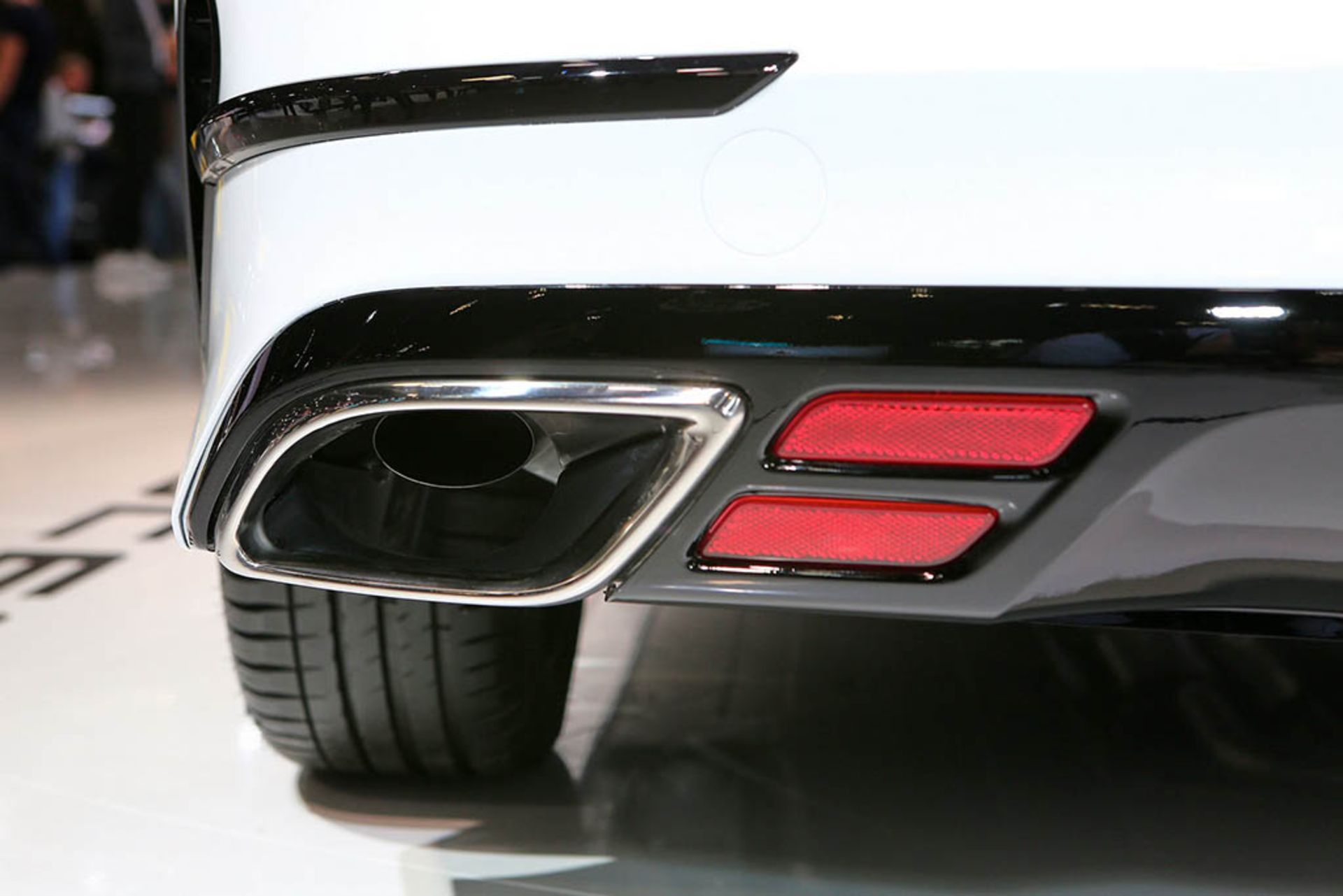 fake-exhausts-proceed-02
