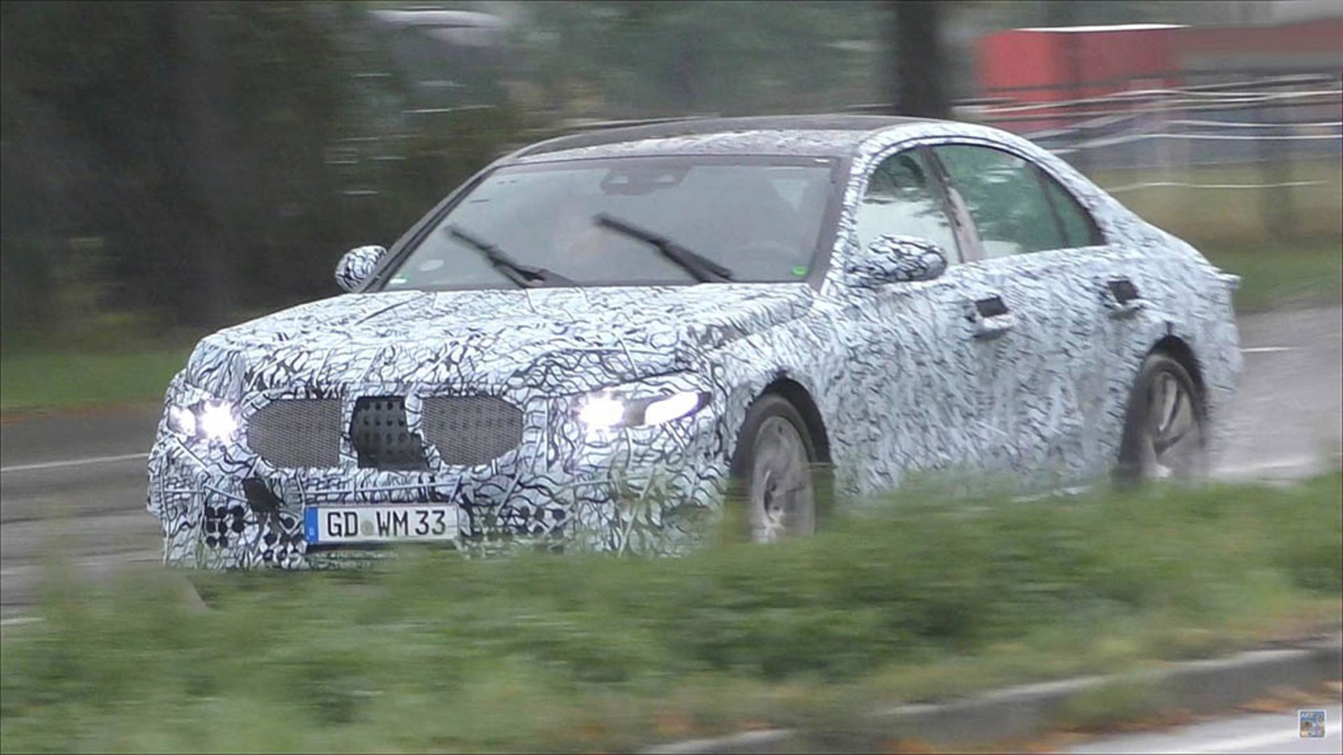 mercedes-benz-s-class-spy-screenshot1