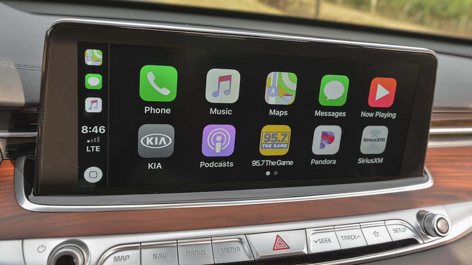 5 - 2019-Kia-K900-Apple-Carplay