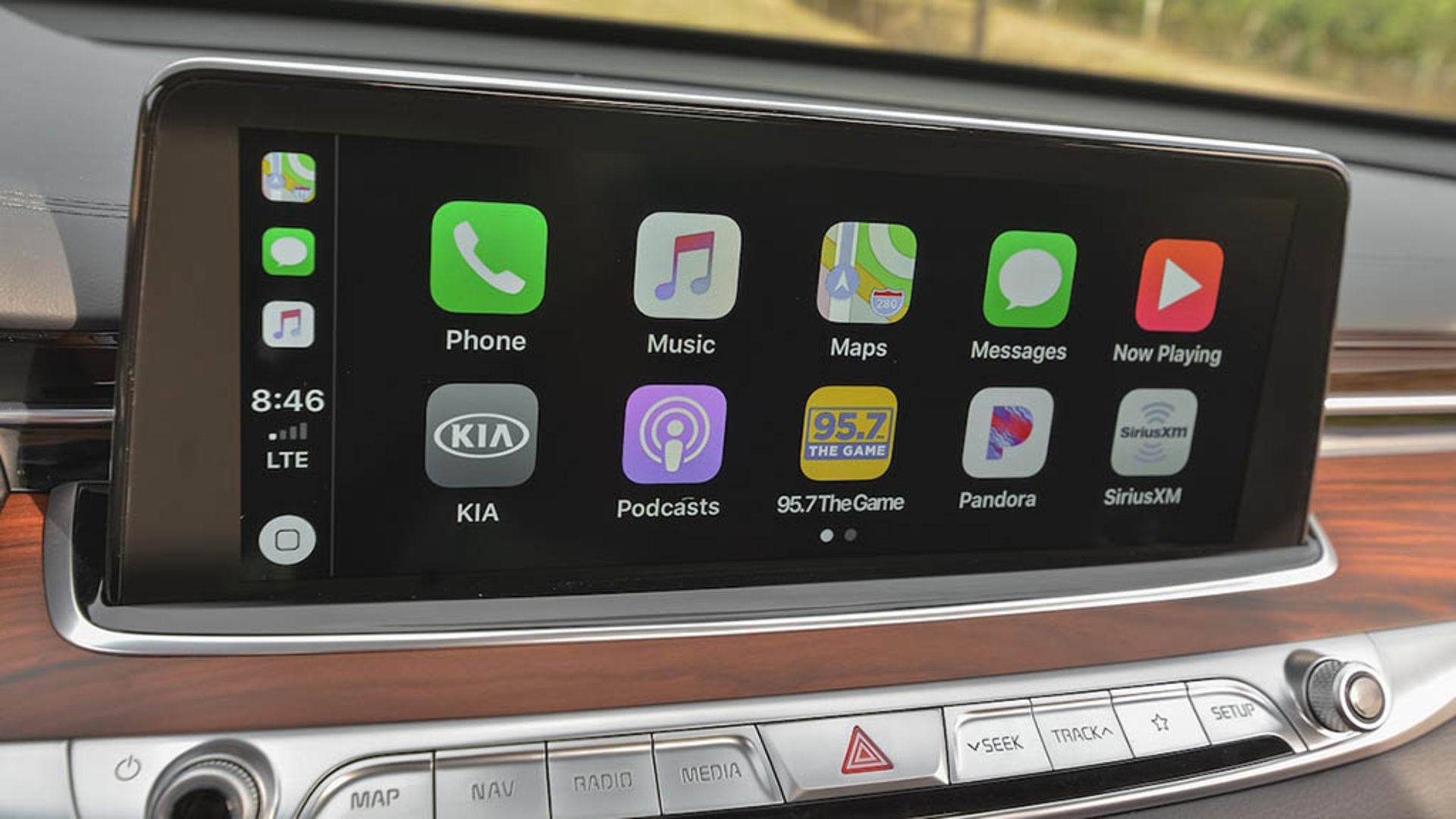 5 - 2019-Kia-K900-Apple-Carplay