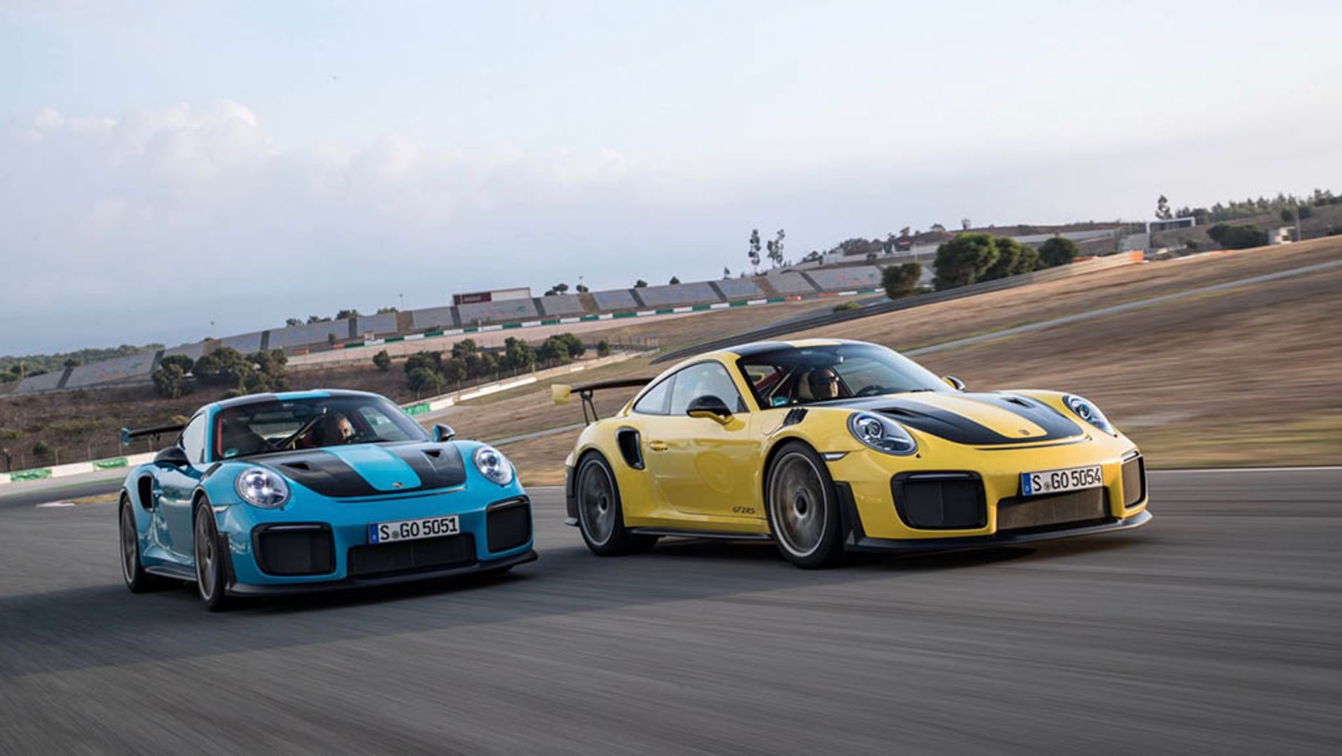 porsche-911-gt2-rs-clubsport-package-1