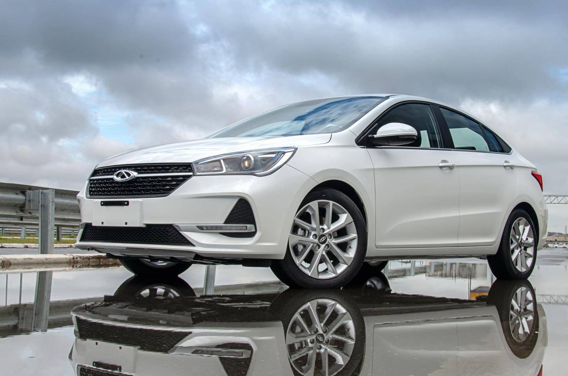 chery-arrizo-5-1