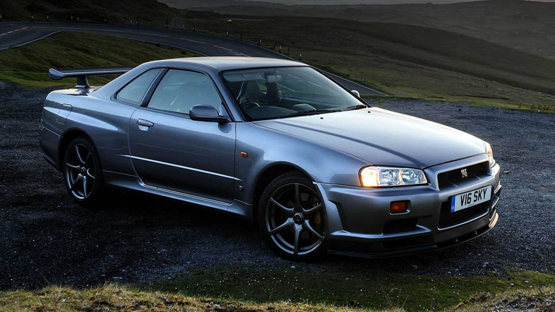 r34-nissan-skyline-gt-r