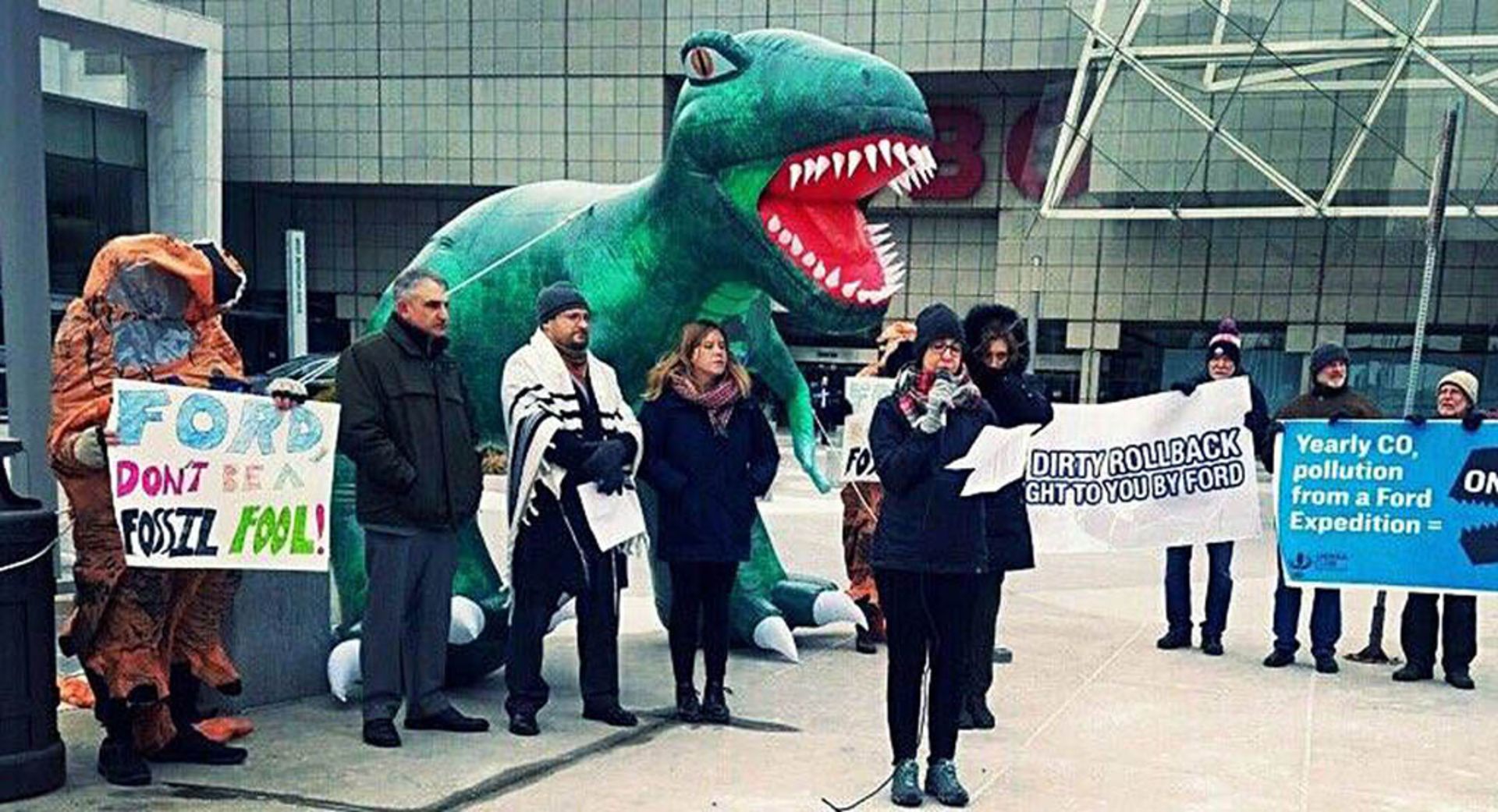 0c1061ce-t-rex-detroit